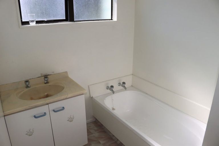 Photo of property in 24 Massey Place, Masterton, 5810