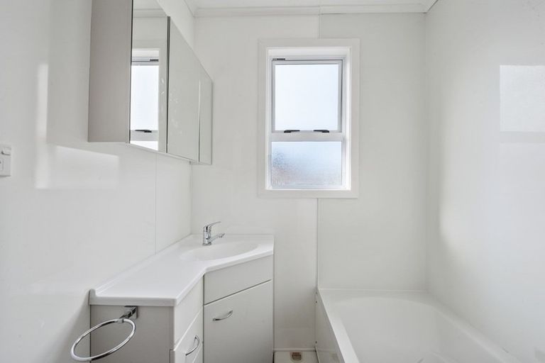 Photo of property in 9 Cobham Crescent, Tokoroa, 3420