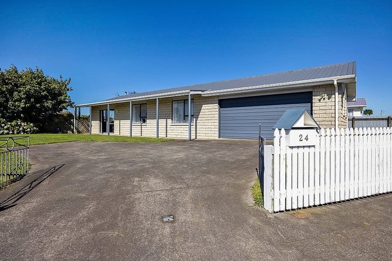 Photo of property in 24 Tawa Street, Hawera, 4610