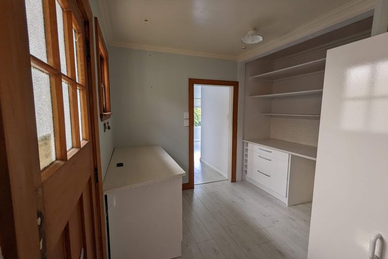 Photo of property in 5 Golf Road, Paraparaumu Beach, Paraparaumu, 5032