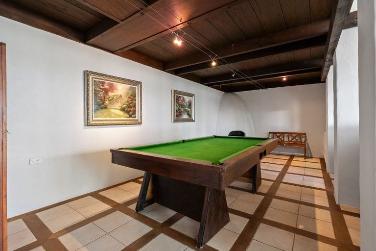 Photo of property in 5 Rangiuru Road, Mahina Bay, Lower Hutt, 5013