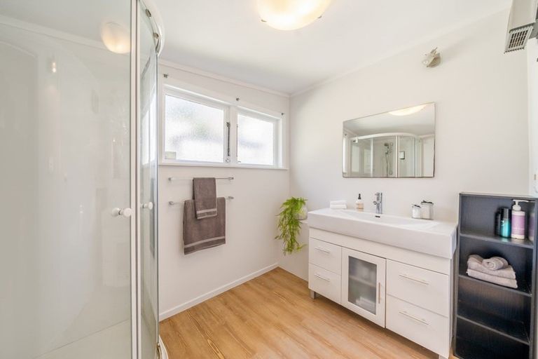 Photo of property in 25 Elmslie Road, Pinehaven, Upper Hutt, 5371