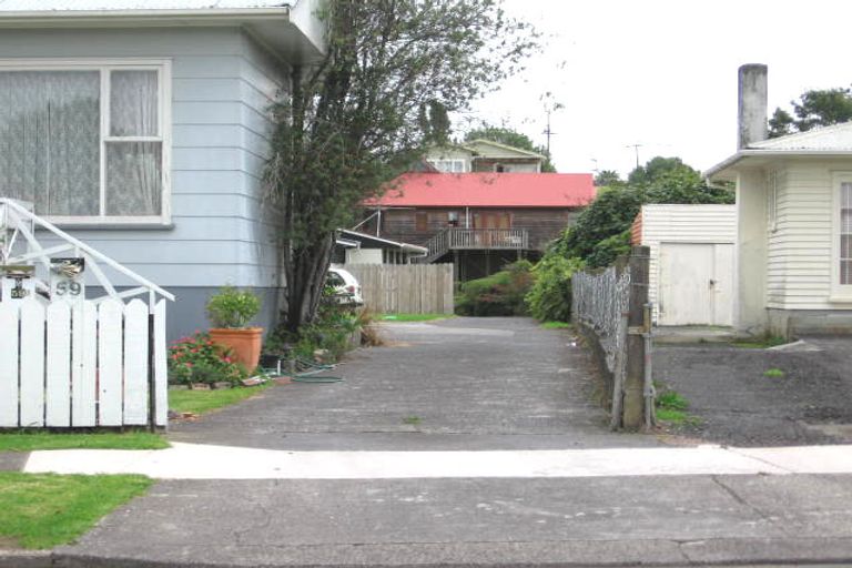Photo of property in 1/59 Glendale Road, Glen Eden, Auckland, 0602