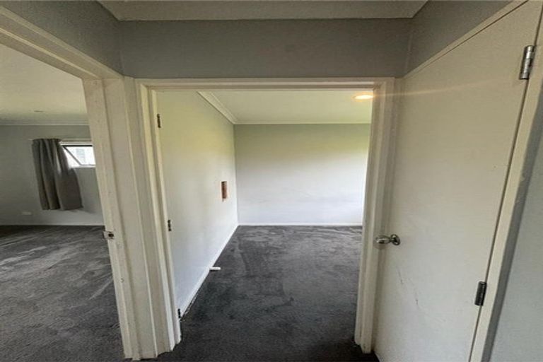 Photo of property in 226 Henderson Valley Road, Henderson, Auckland, 0612