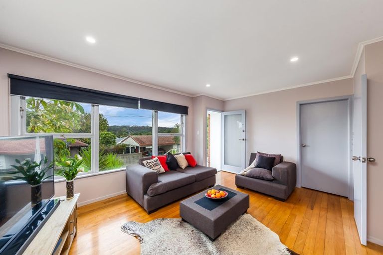 Photo of property in 2/303 Rangatira Road, Beach Haven, Auckland, 0626