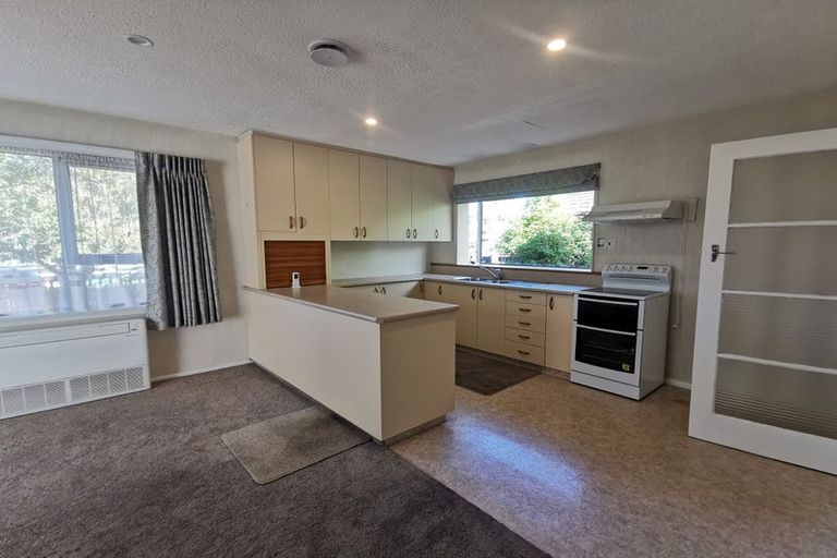 Photo of property in 11 Manor Place, Bryndwr, Christchurch, 8053