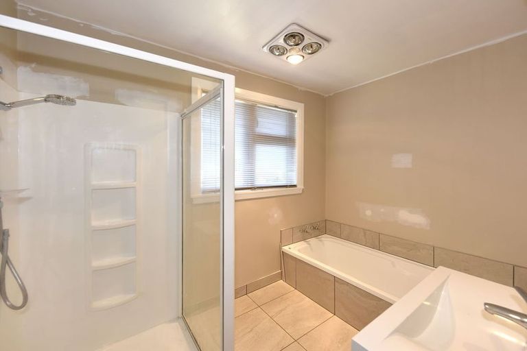 Photo of property in 1/24 Woodbury Street, Avonhead, Christchurch, 8042