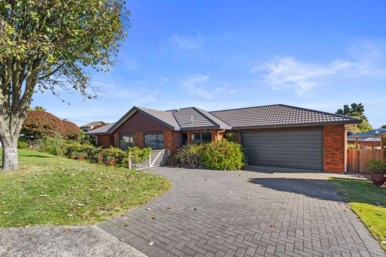 Photo of property in 2 Hayward Rise, Owhata, Rotorua, 3010