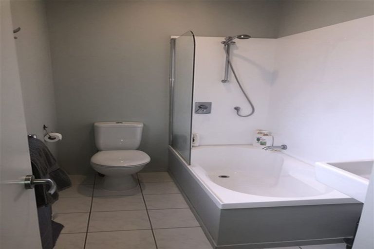 Photo of property in 46u1 Bracken Road, Paparangi, Wellington, 6037
