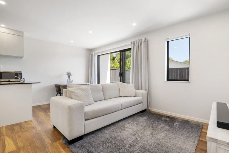 Photo of property in 7/36 Kaipatiki Road, Glenfield, Auckland, 0629