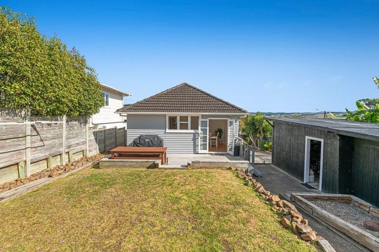 Photo of property in 38 Puriri Street, Helensville, 0800