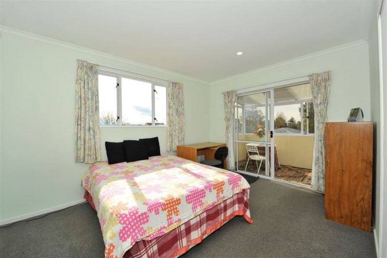 Photo of property in 16 Tika Street, Riccarton, Christchurch, 8041