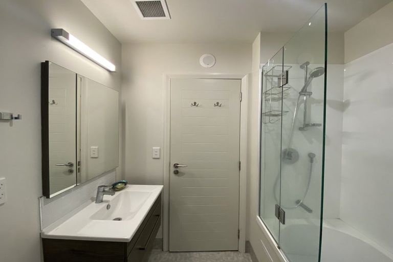 Photo of property in Fountain Court, 48u6 Oriental Parade, Oriental Bay, Wellington, 6011