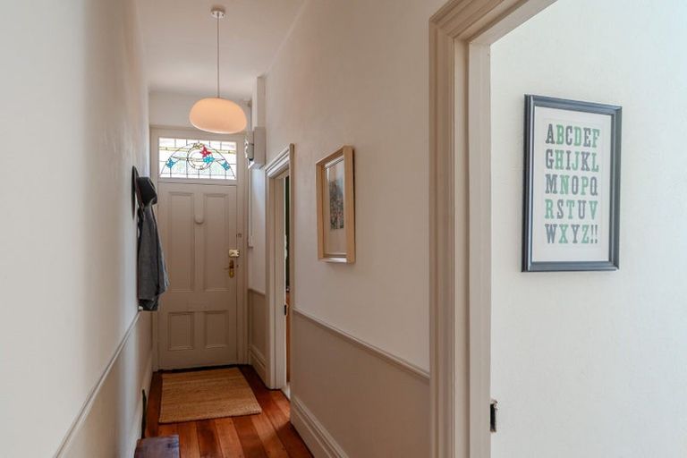 Photo of property in 355 Adelaide Road, Newtown, Wellington, 6021