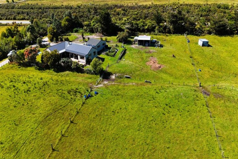 Photo of property in 1 State Highway 67, Westport, 7891