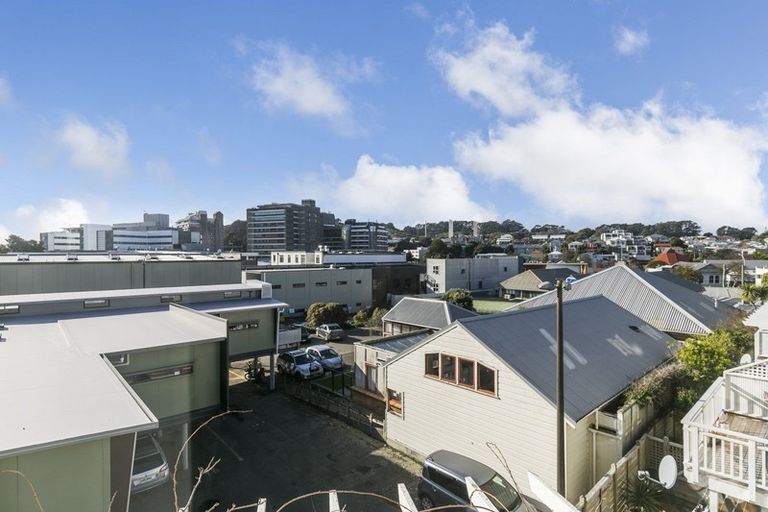Photo of property in Colombo St Apartments, 13/10 Colombo Street, Newtown, Wellington, 6021