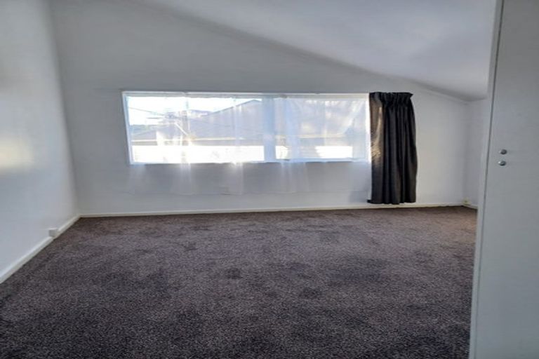 Photo of property in 1 Corlett Street, Johnsonville, Wellington, 6037