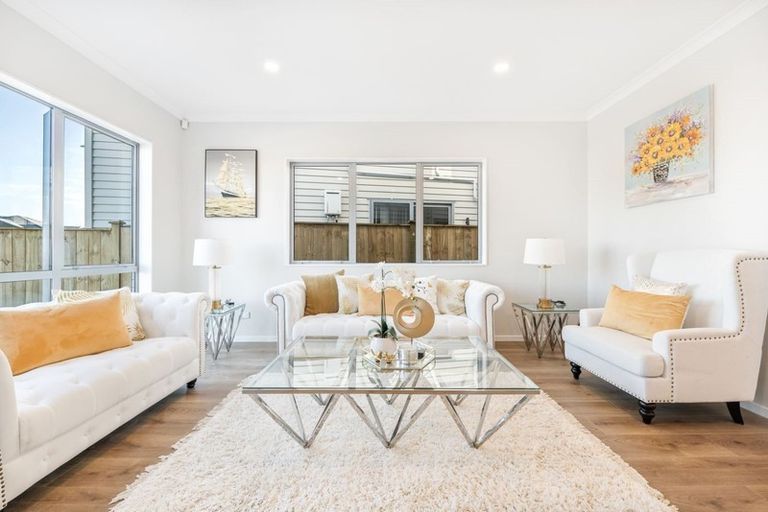 Photo of property in 60 Hikuawa Road, Flat Bush, Auckland, 2019
