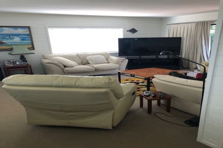 Photo of property in 2 Bagnall Place, Pauanui, Hikuai, 3579