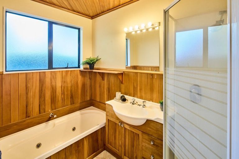 Photo of property in 47 Waiwhetu Road, Waiwhetu, Lower Hutt, 5010