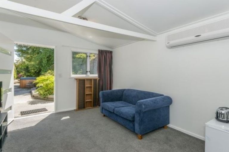 Photo of property in 28 Rosella Street, Broomfield, Christchurch, 8042