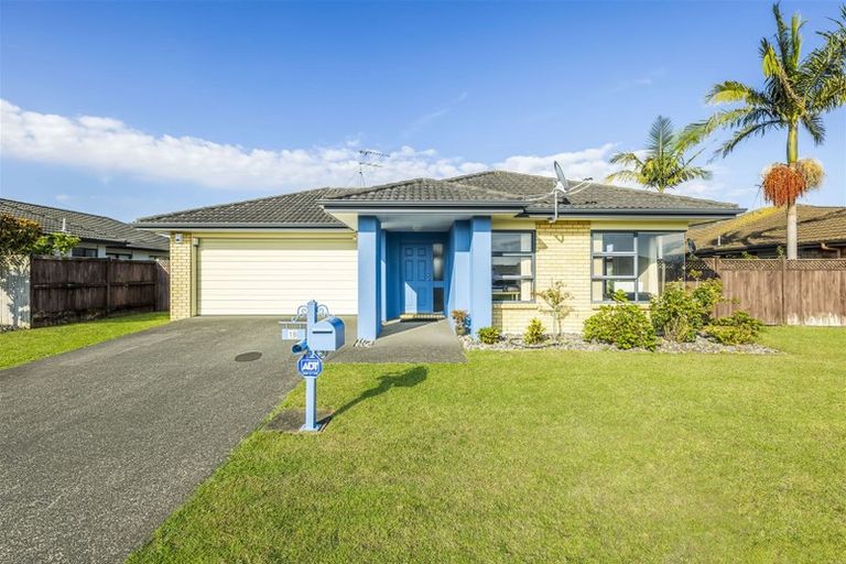 Photo of property in 18 Aberdeen Crescent, Wattle Downs, Auckland, 2103