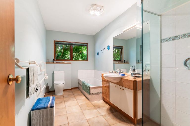 Photo of property in 38 Channel View Road, Campbells Bay, Auckland, 0630