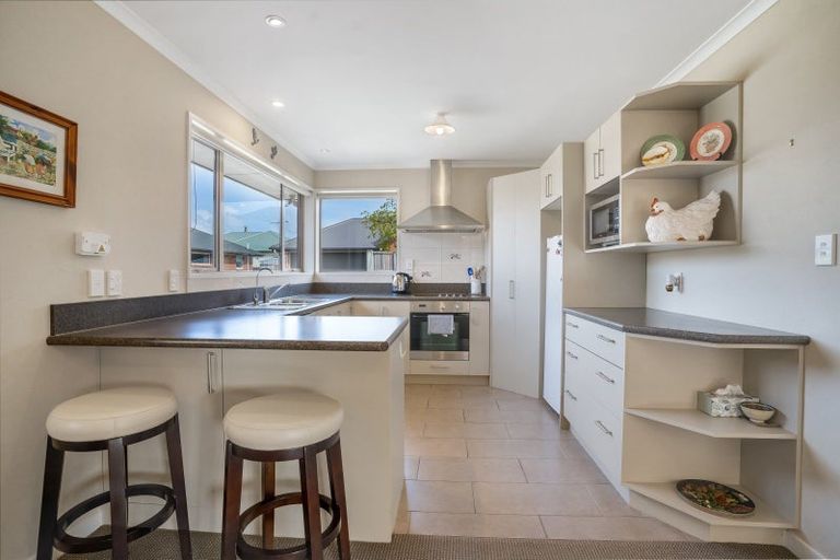 Photo of property in 98 Park Street, Winton, 9720