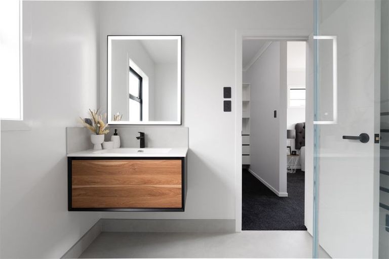 Photo of property in 2 Gosset Avenue, Chartwell, 3210