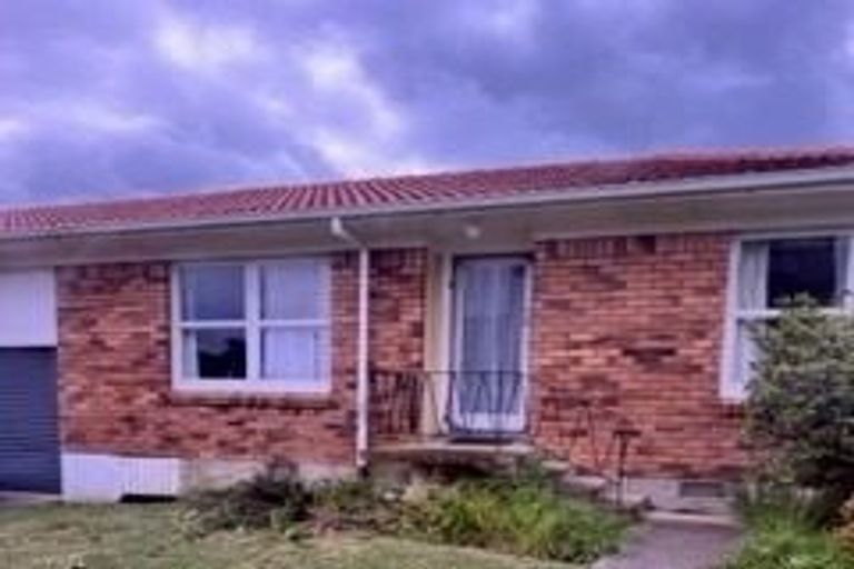 Photo of property in 1/3 Marsh Avenue, Forrest Hill, Auckland, 0620