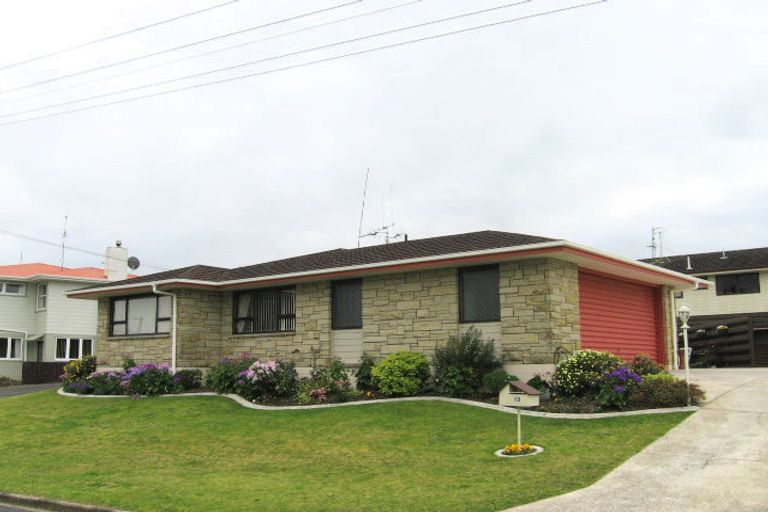 Photo of property in 13b Cooneys Drive, Matua, Tauranga, 3110