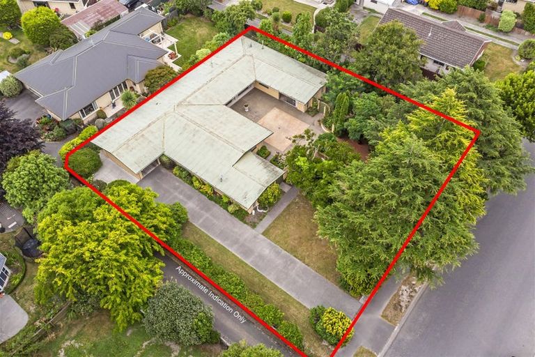 Photo of property in 111 Merrin Street, Avonhead, Christchurch, 8042