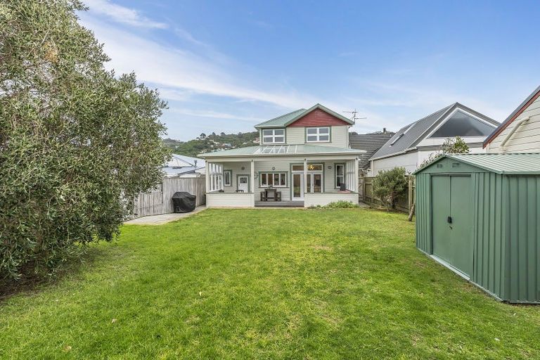 Photo of property in 159 Onepu Road, Lyall Bay, Wellington, 6022
