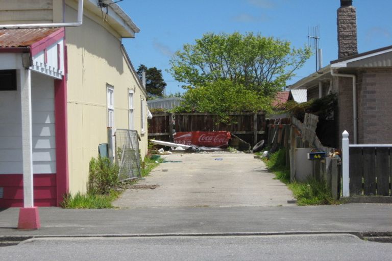 Photo of property in 44a-4 Derby Street, Westport, 7825