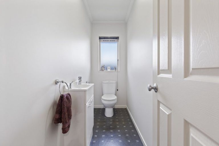 Photo of property in 23 Westview Place, Western Heights, Hamilton, 3200