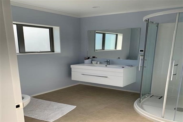 Photo of property in 5 Prestwich Rise, Churton Park, Wellington, 6037