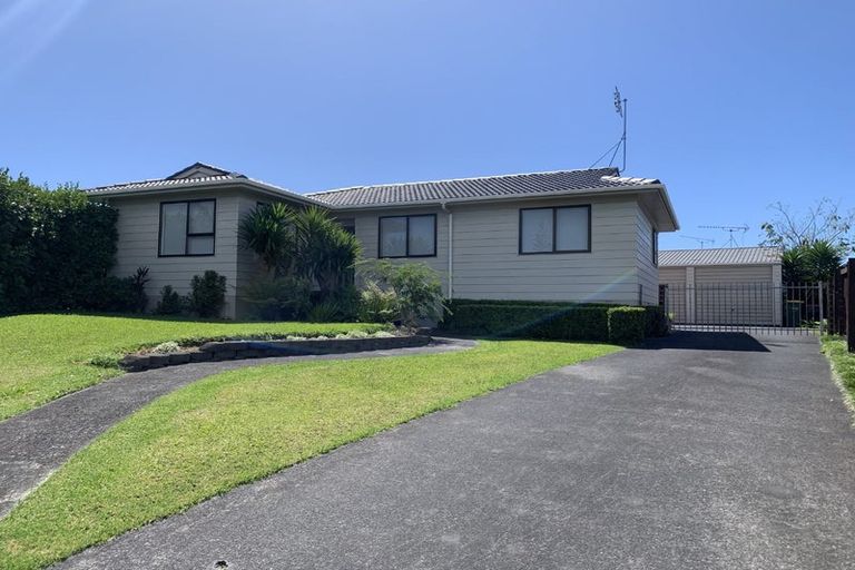 Photo of property in 9 Patrice Place, Massey, Auckland, 0614