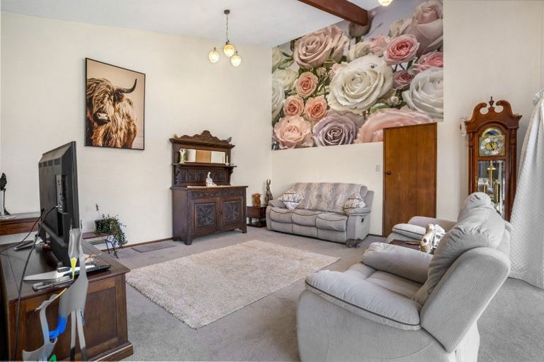 Photo of property in 47 Home Street, Winton, 9720