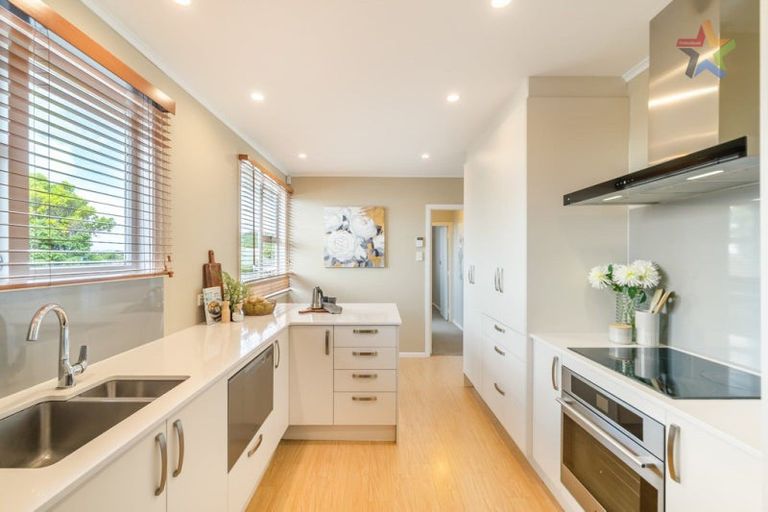 Photo of property in 150 Dowse Drive, Maungaraki, Lower Hutt, 5010