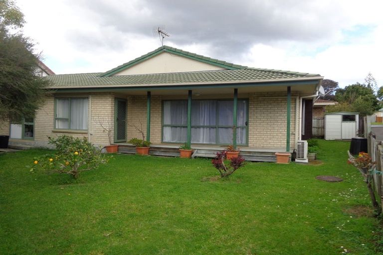 Photo of property in 16a Munroe Road, Ranui, Auckland, 0612