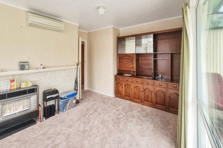 Photo of property in 2 Oaklea Avenue, Marton, 4710