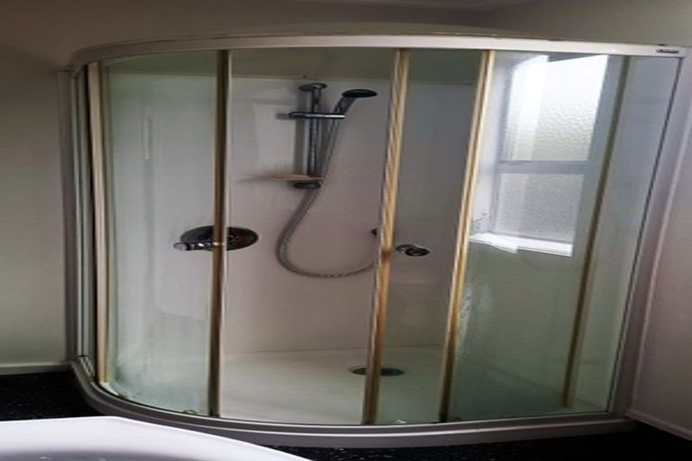 Photo of property in 13 Pakington Street, Westport, 7825