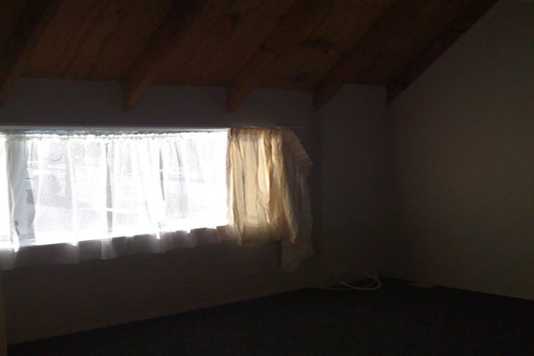 Photo of property in 74f5 Freyberg Street, Lyall Bay, Wellington, 6022