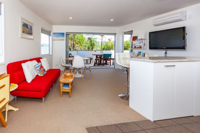 Photo of property in 306 Ocean Road, Whangamata, 3620
