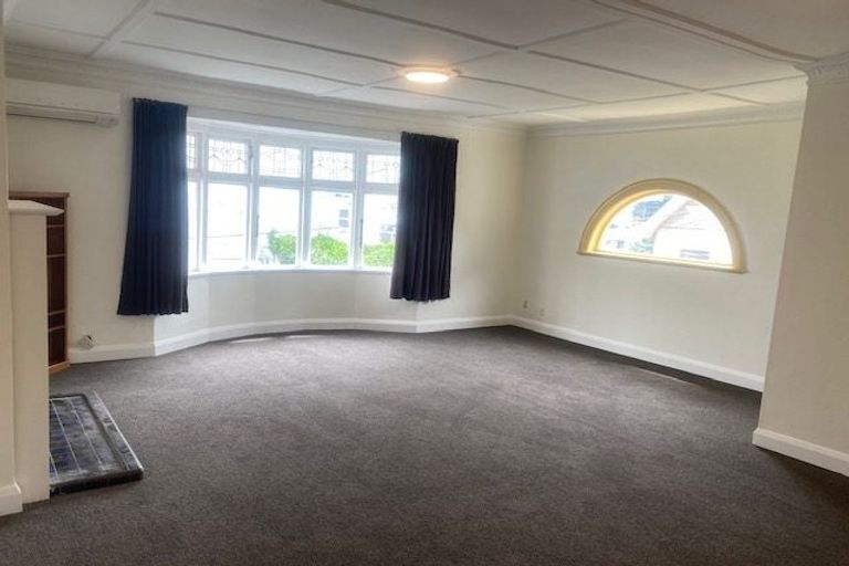 Photo of property in 9 Thompson Street, Mount Cook, Wellington, 6011