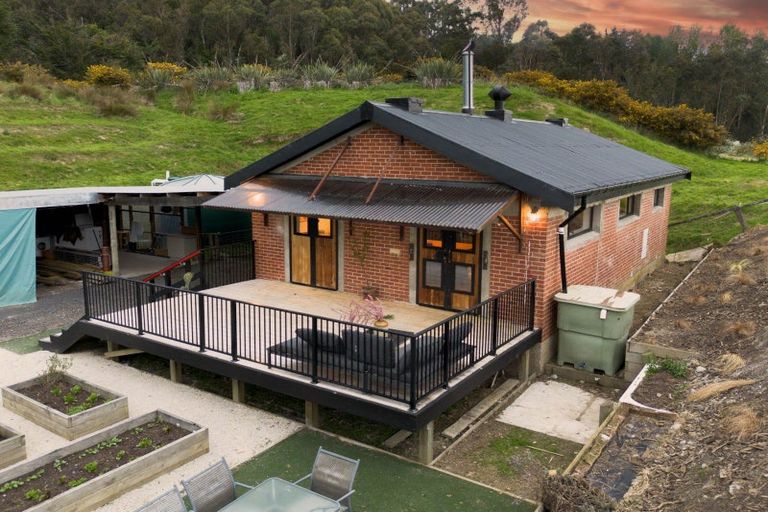 Photo of property in 328 Gladstone Road North, Mosgiel, 9092