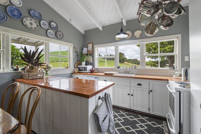 Photo of property in 80 Lethbridge Road, Feilding, 4779