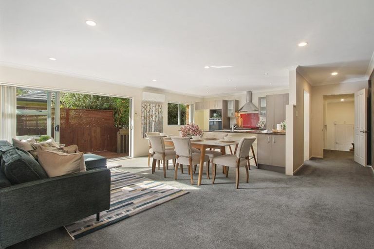 Photo of property in 15 Reidy Place, Pukekohe, 2120