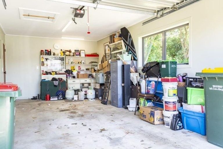 Photo of property in 12 Eton Place, Spotswood, New Plymouth, 4310