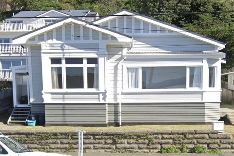 Photo of property in 232 Sutherland Road, Lyall Bay, Wellington, 6022